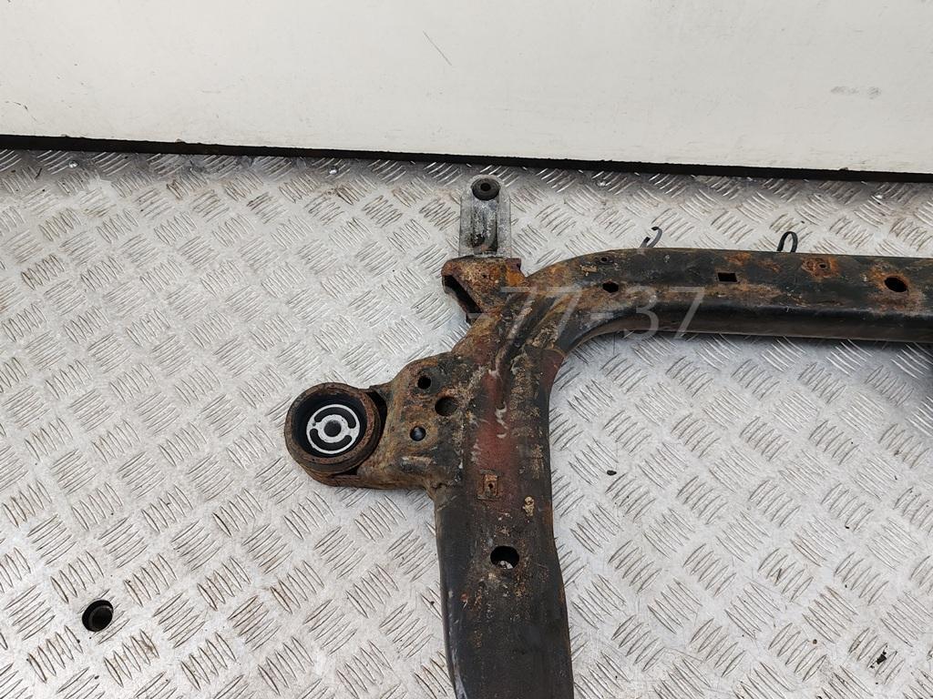 Балка подмоторная