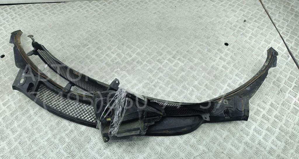 Решетка стеклоочистителей (Жабо)