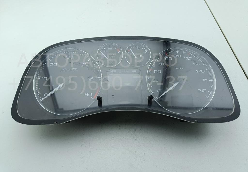 Панель приборов