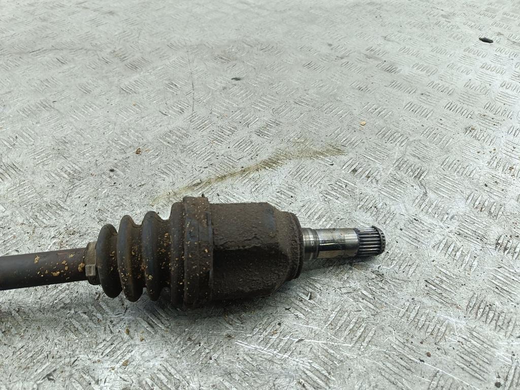 Полуось передняя левая