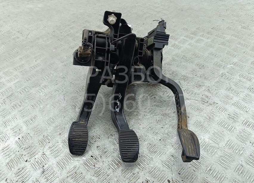 Блок педалей