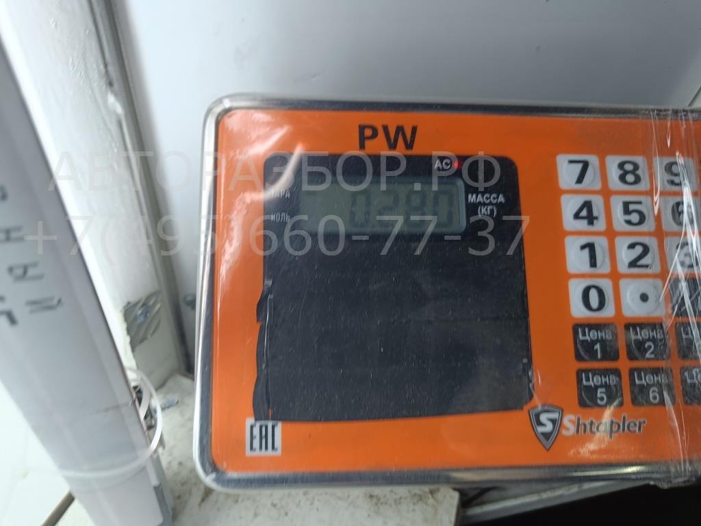 Петля двери