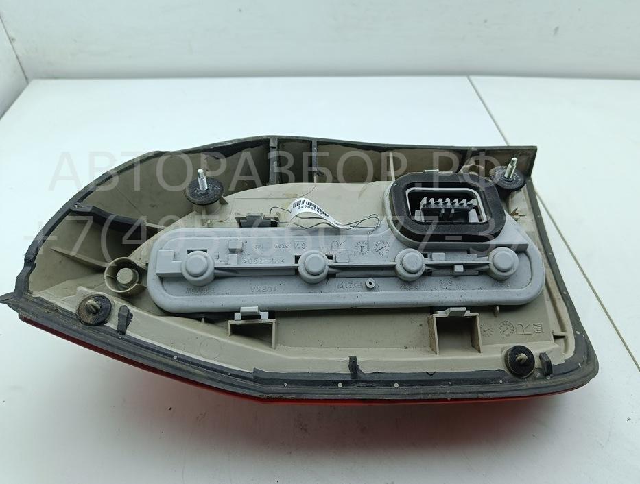 Фонарь задний правый