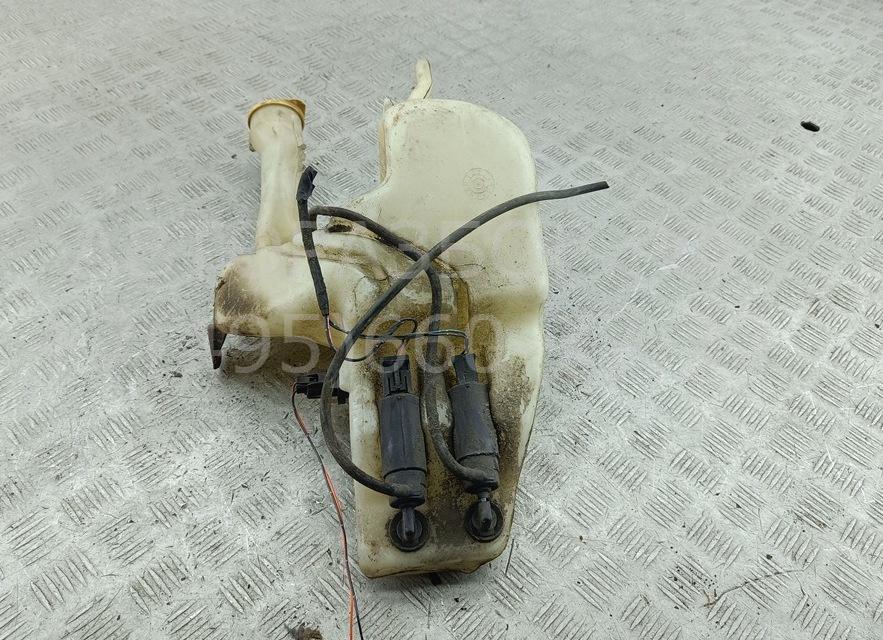 Бачок омывателя лобового стекла