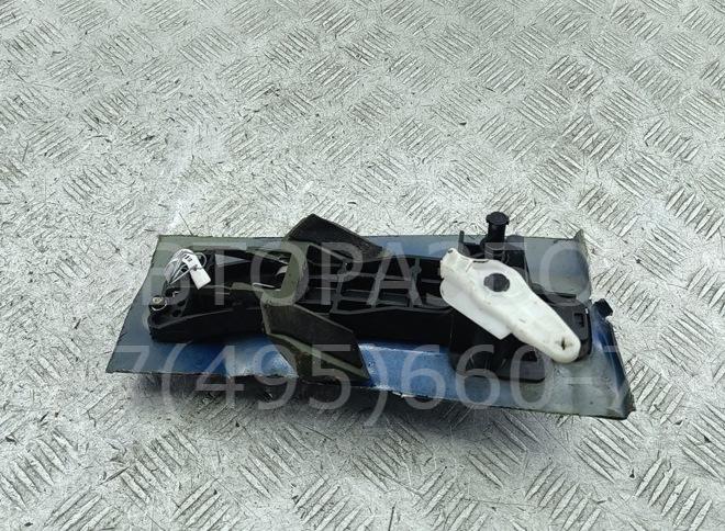 Ручка двери сдвижной наружная левая