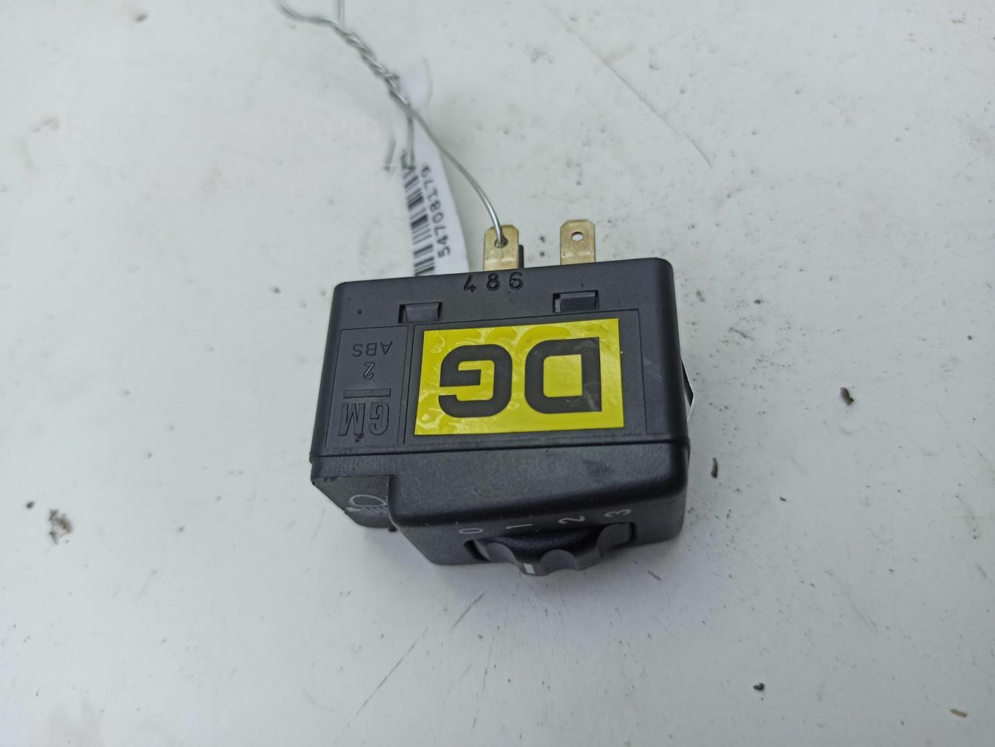 Кнопка корректора фар