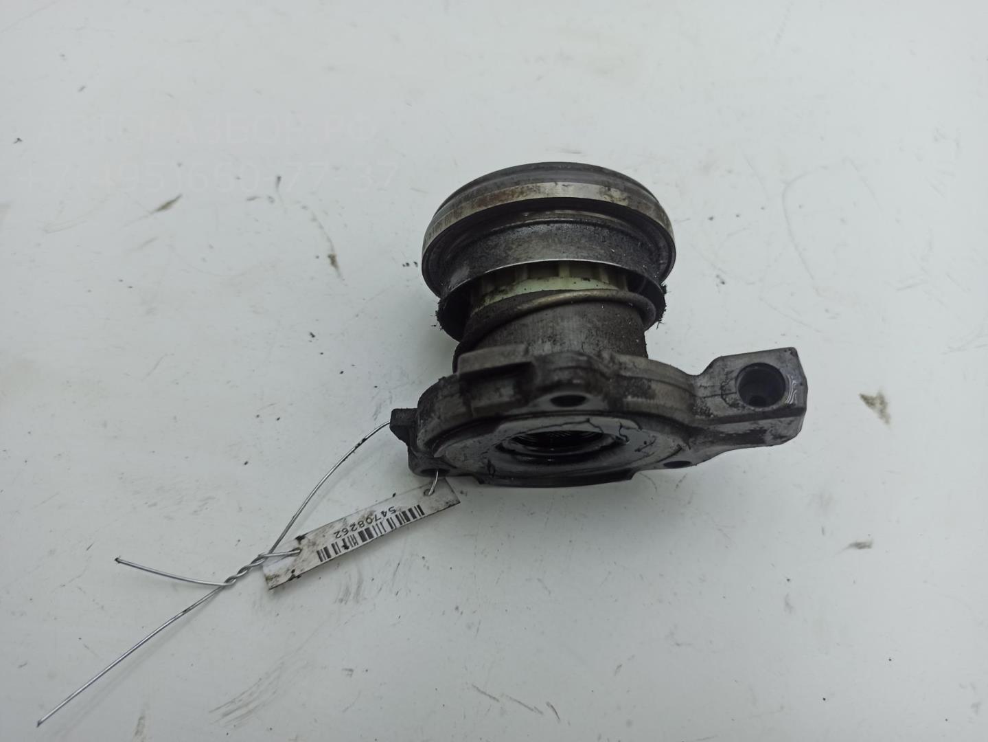 Цилиндр сцепления рабочий