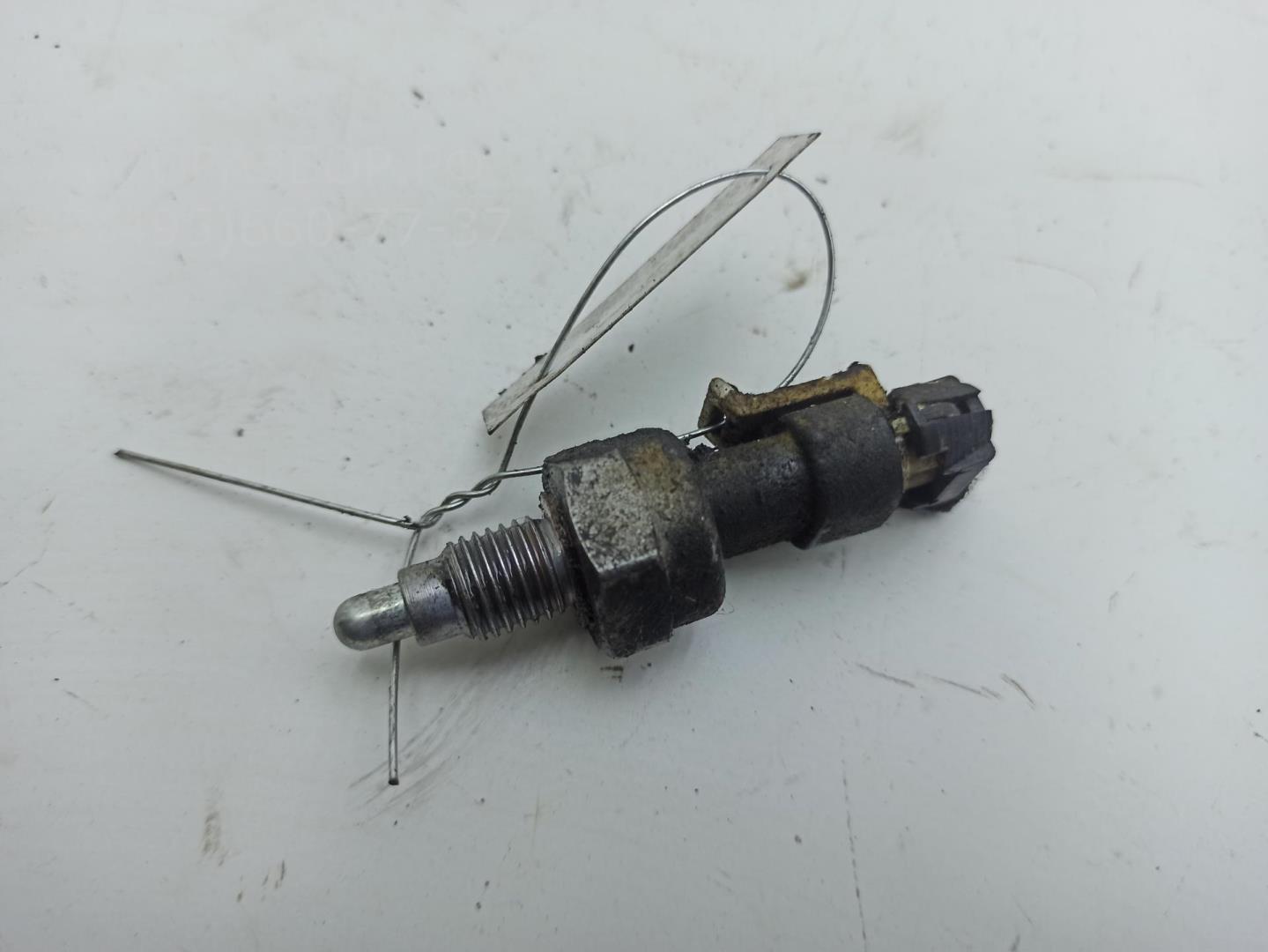 Датчик включения заднего хода