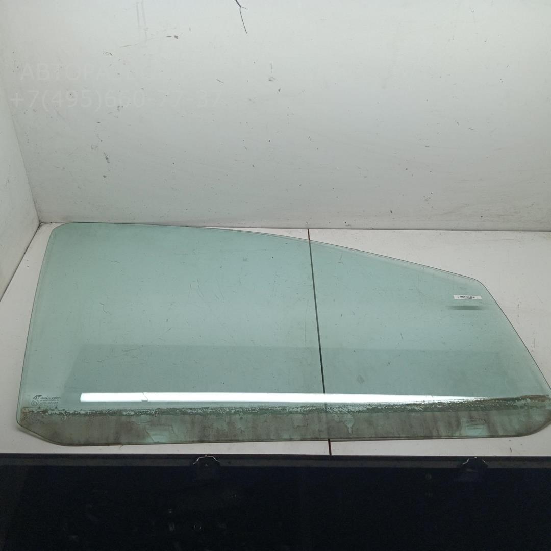 Стекло двери передней правой