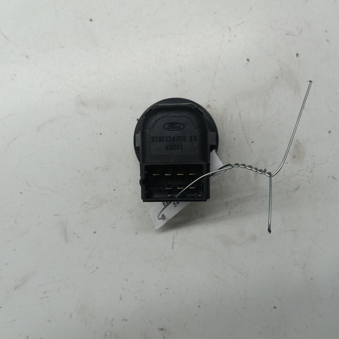 Кнопка регулировки зеркала