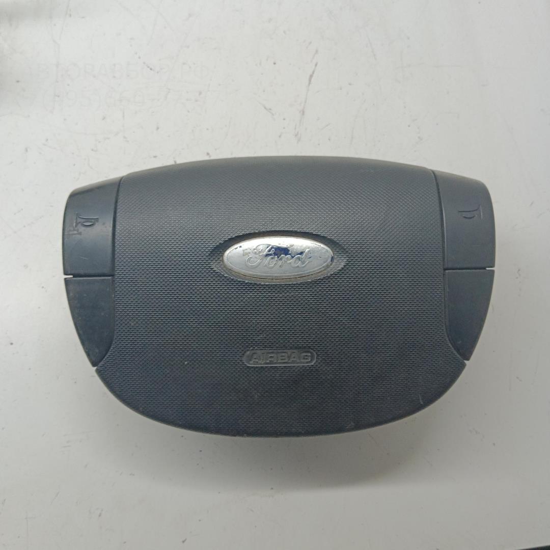 Подушка безопасности в рулевое колесо