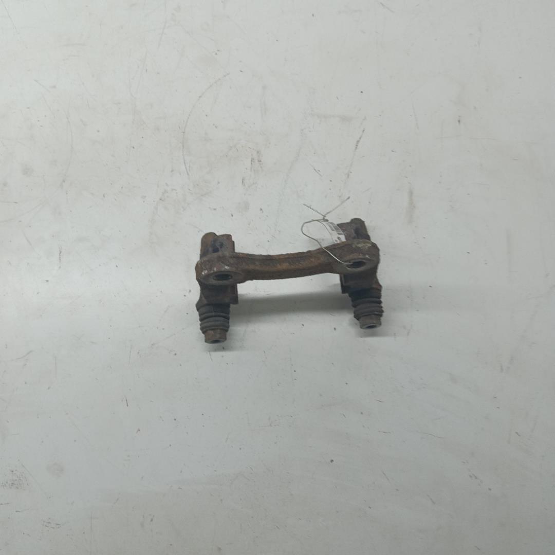 Скоба суппорта заднего