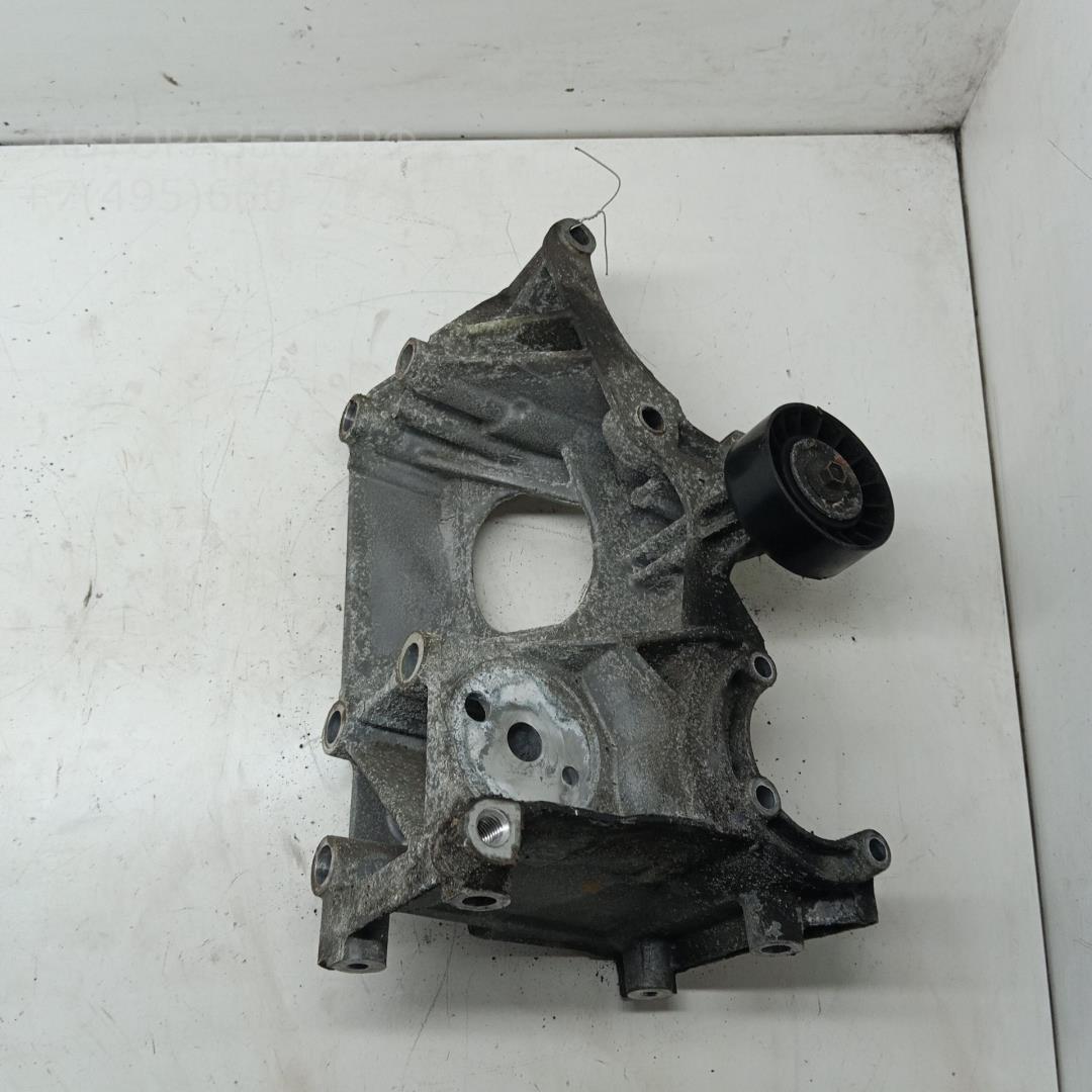 Кронштейн генератора