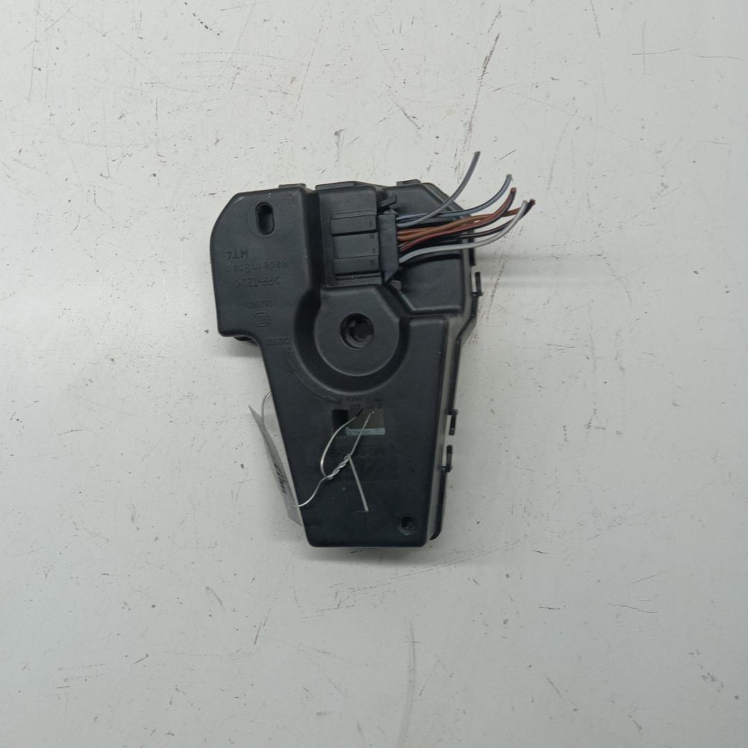 Плата заднего фонаря левого