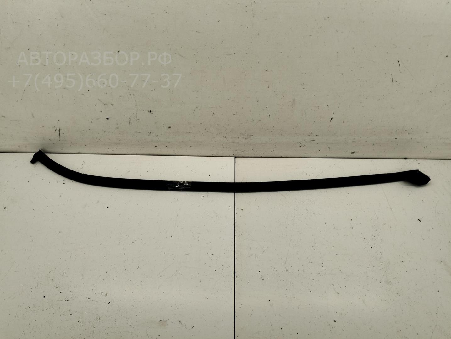 Накладка стекла заднего левого