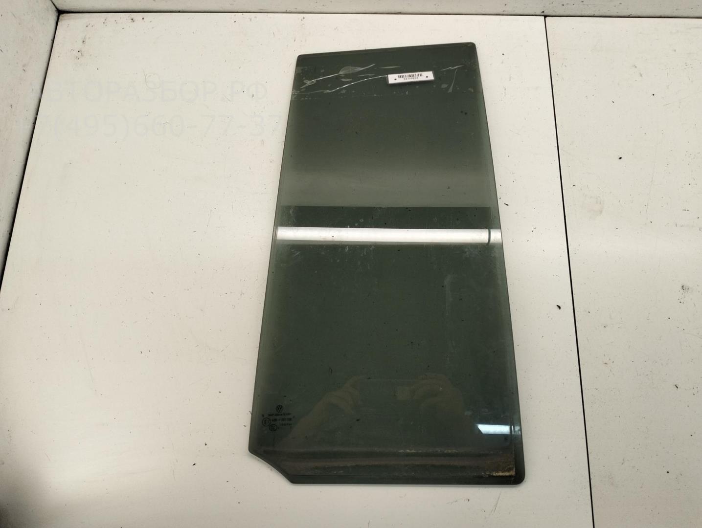 Стекло двери задней правой (форточка)