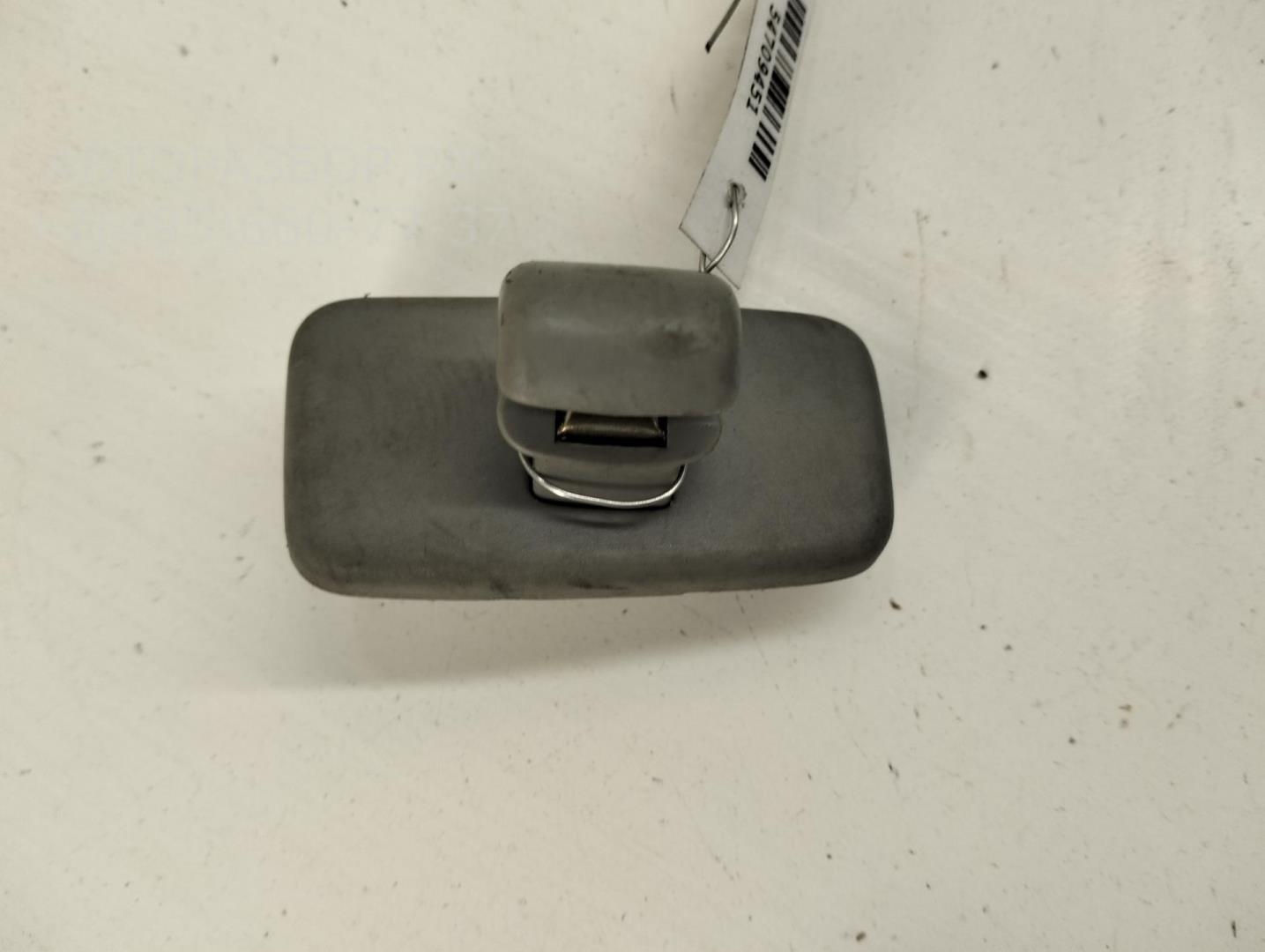 Кронштейн солнцезащитного козырька