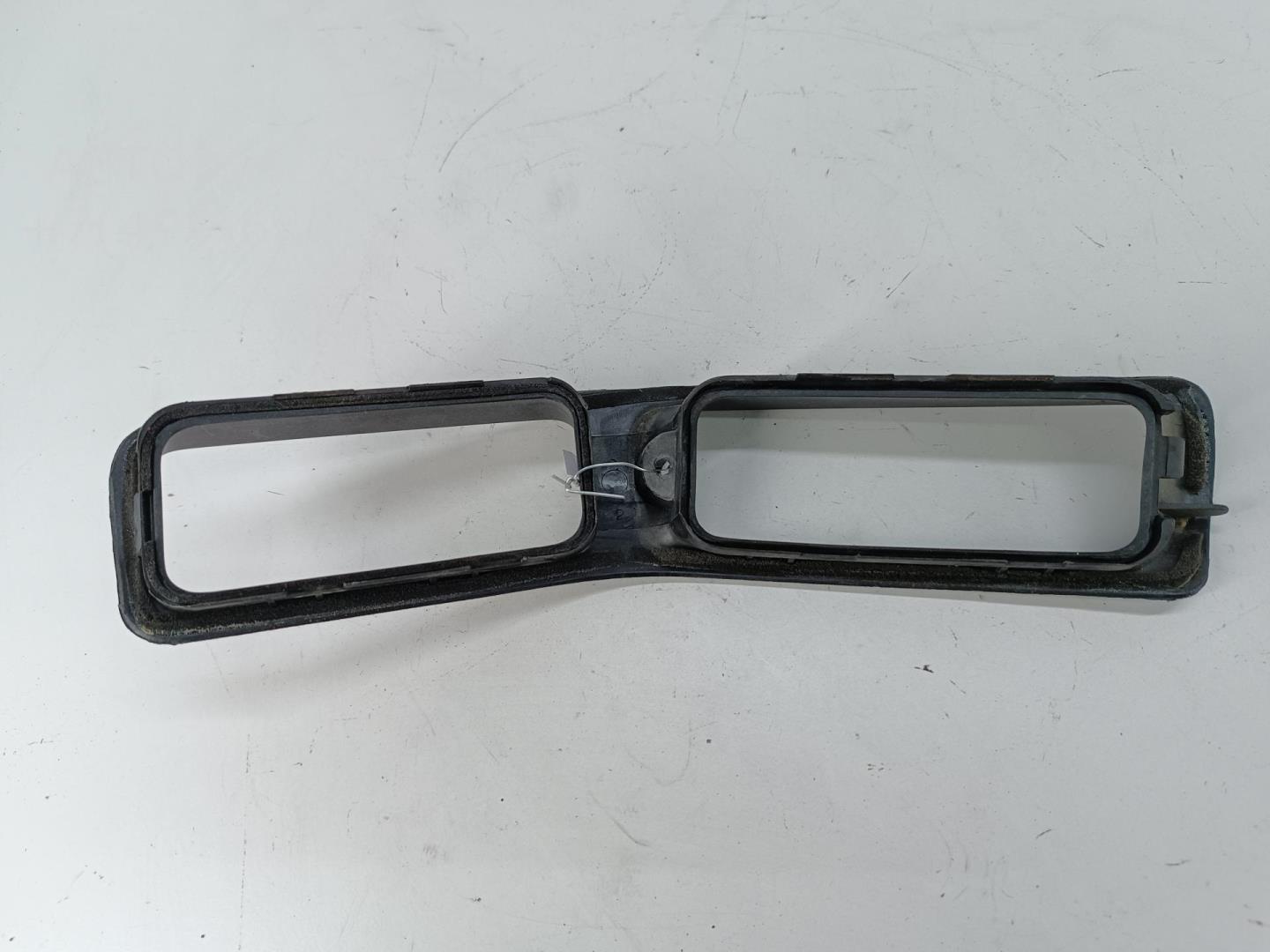 Ручка двери передней внутренняя левая