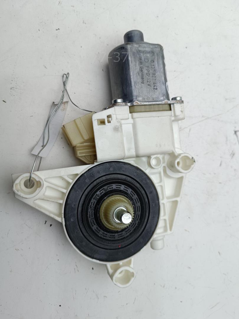 Моторчик стеклоподъемника