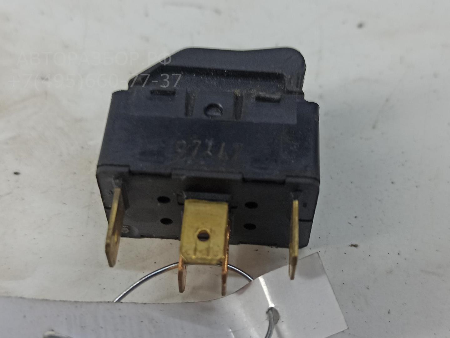 Кнопка стеклоподъемника