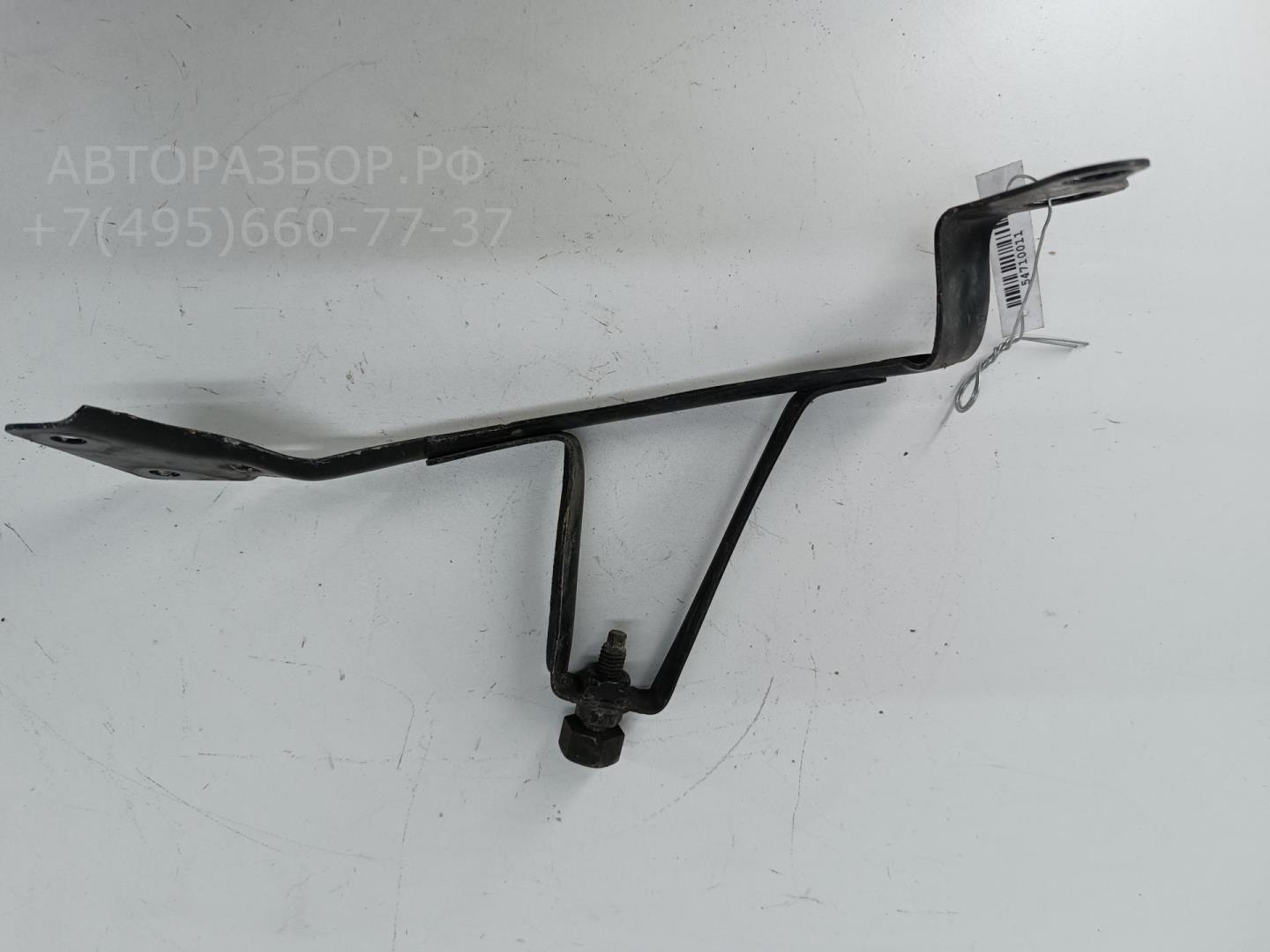 Крепеж фары