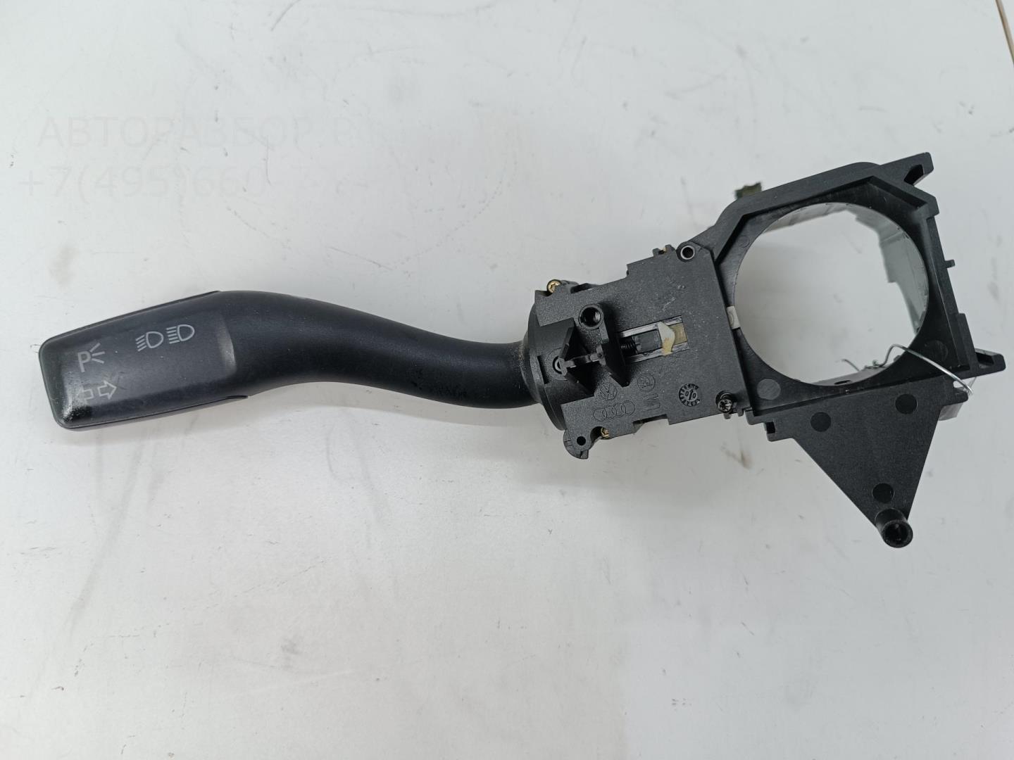 Переключатель поворотов подрулевой