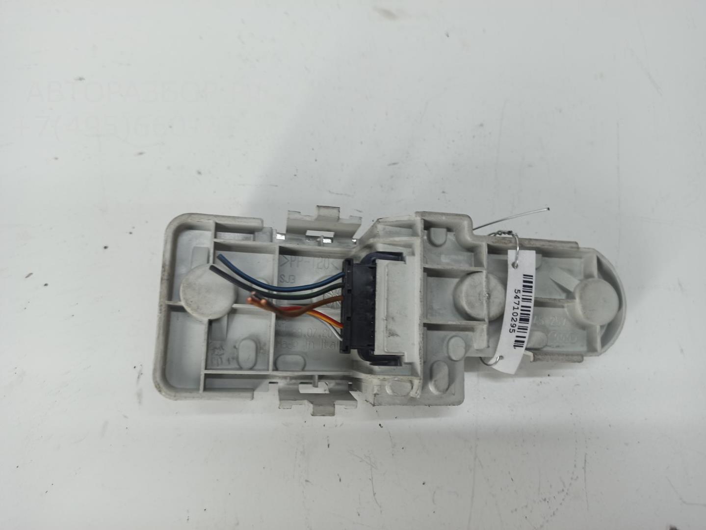 Плата заднего фонаря правого