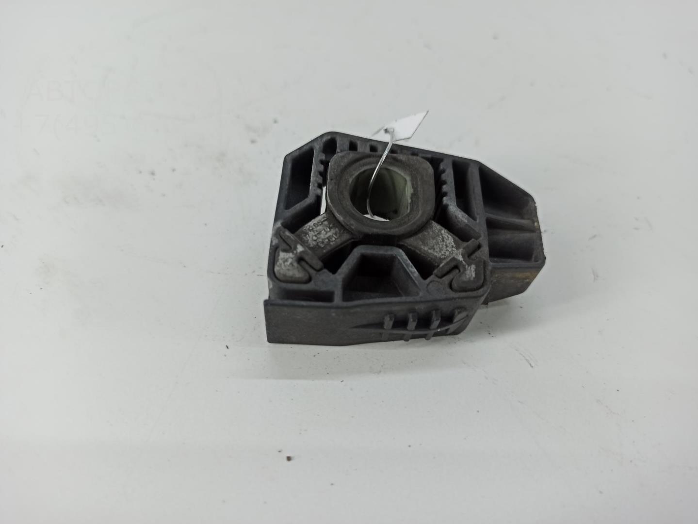 Кронштейн радиатора