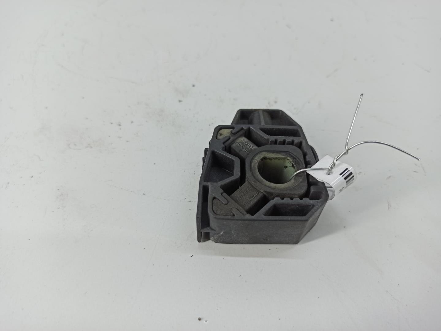 Кронштейн радиатора