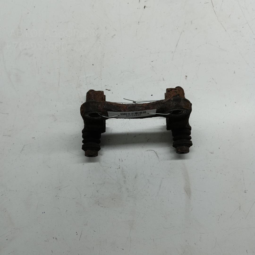 Скоба суппорта заднего