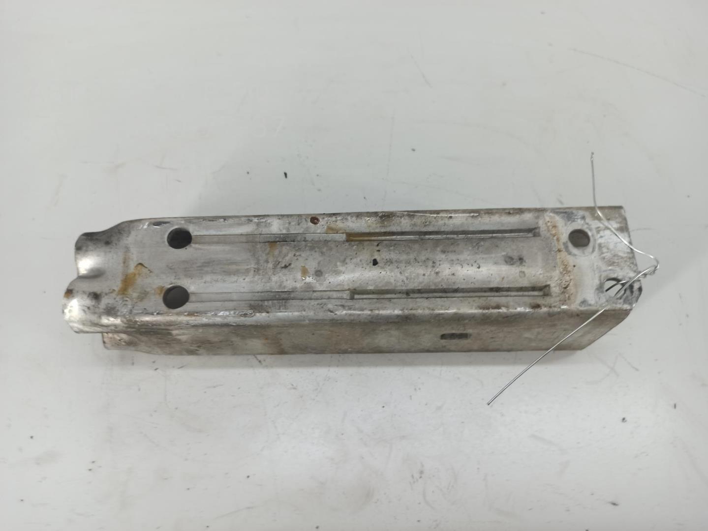 Накладка переднего бампера левая