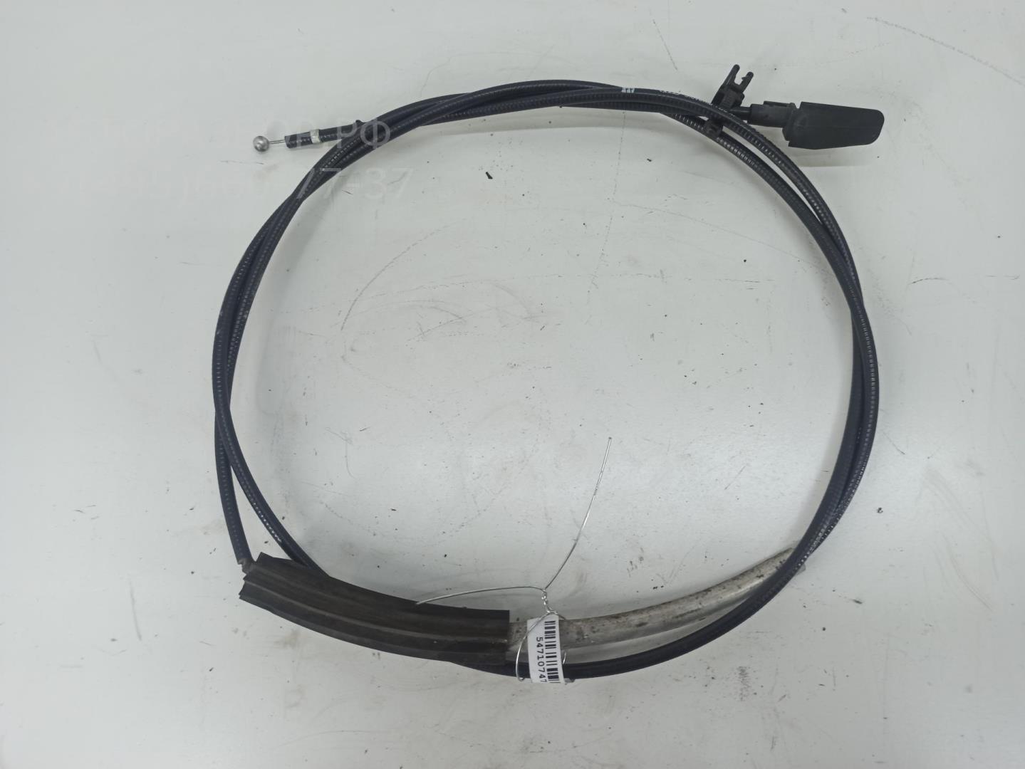 Трос открывания капота