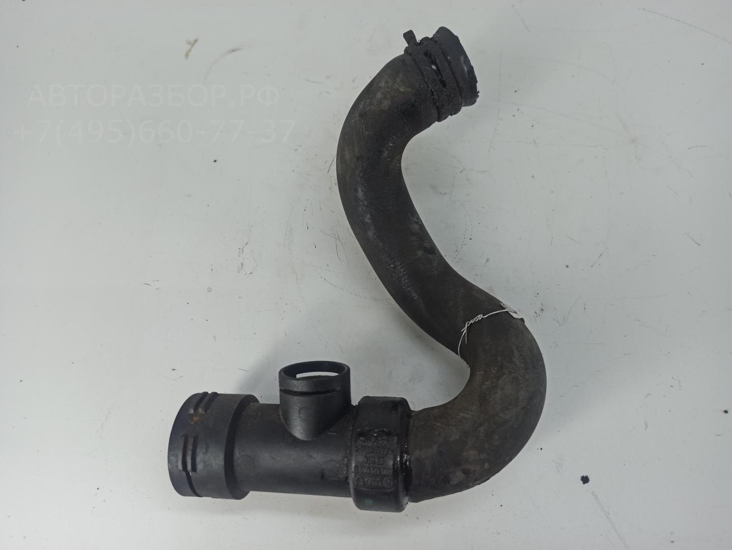 Патрубок радиатора