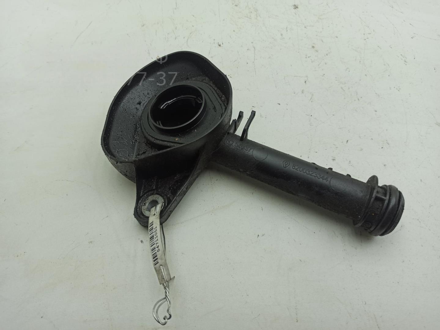 Маслозаливная горловина