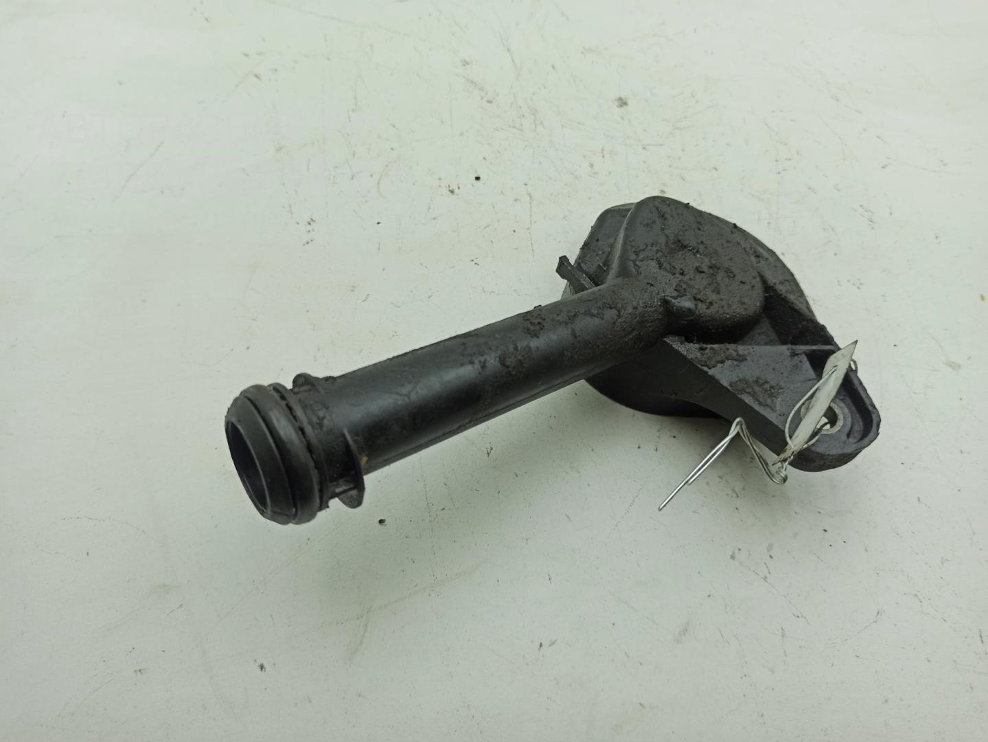 Маслозаливная горловина