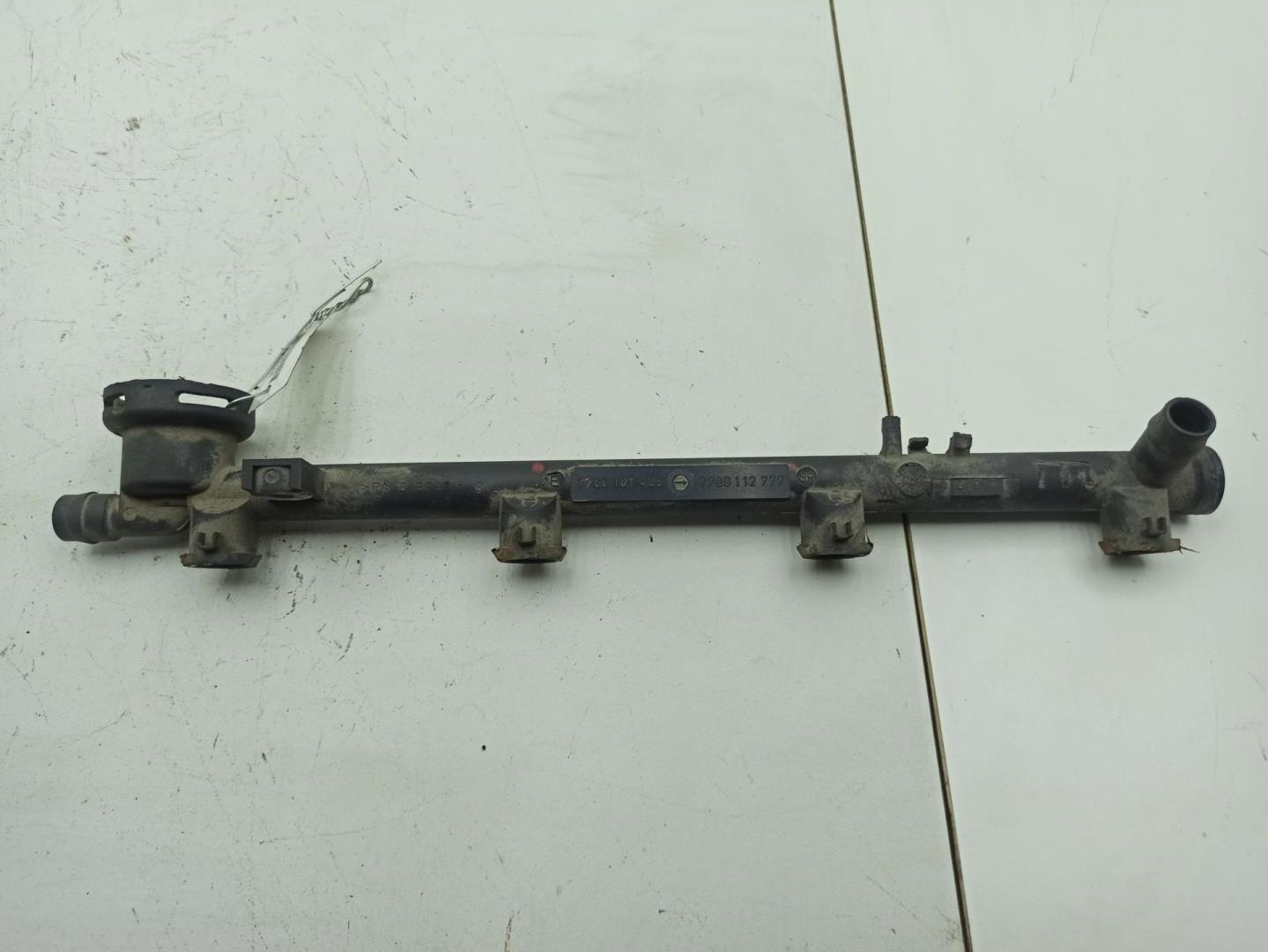 Рейка топливная (рампа)