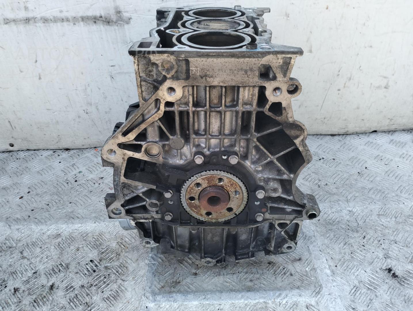 Блок двигателя