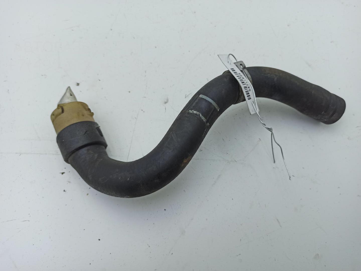 Патрубок отопителя