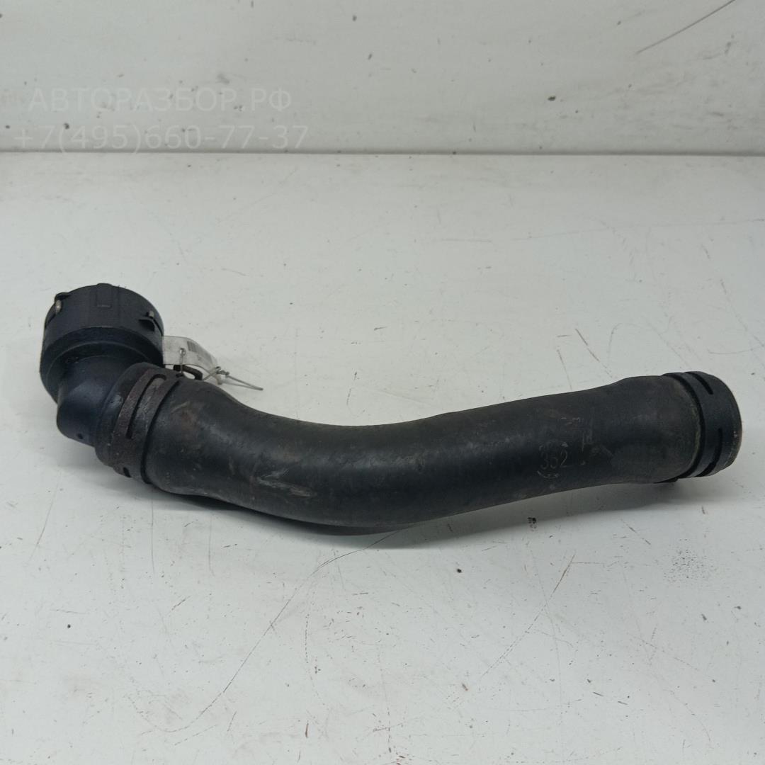 Патрубок радиатора