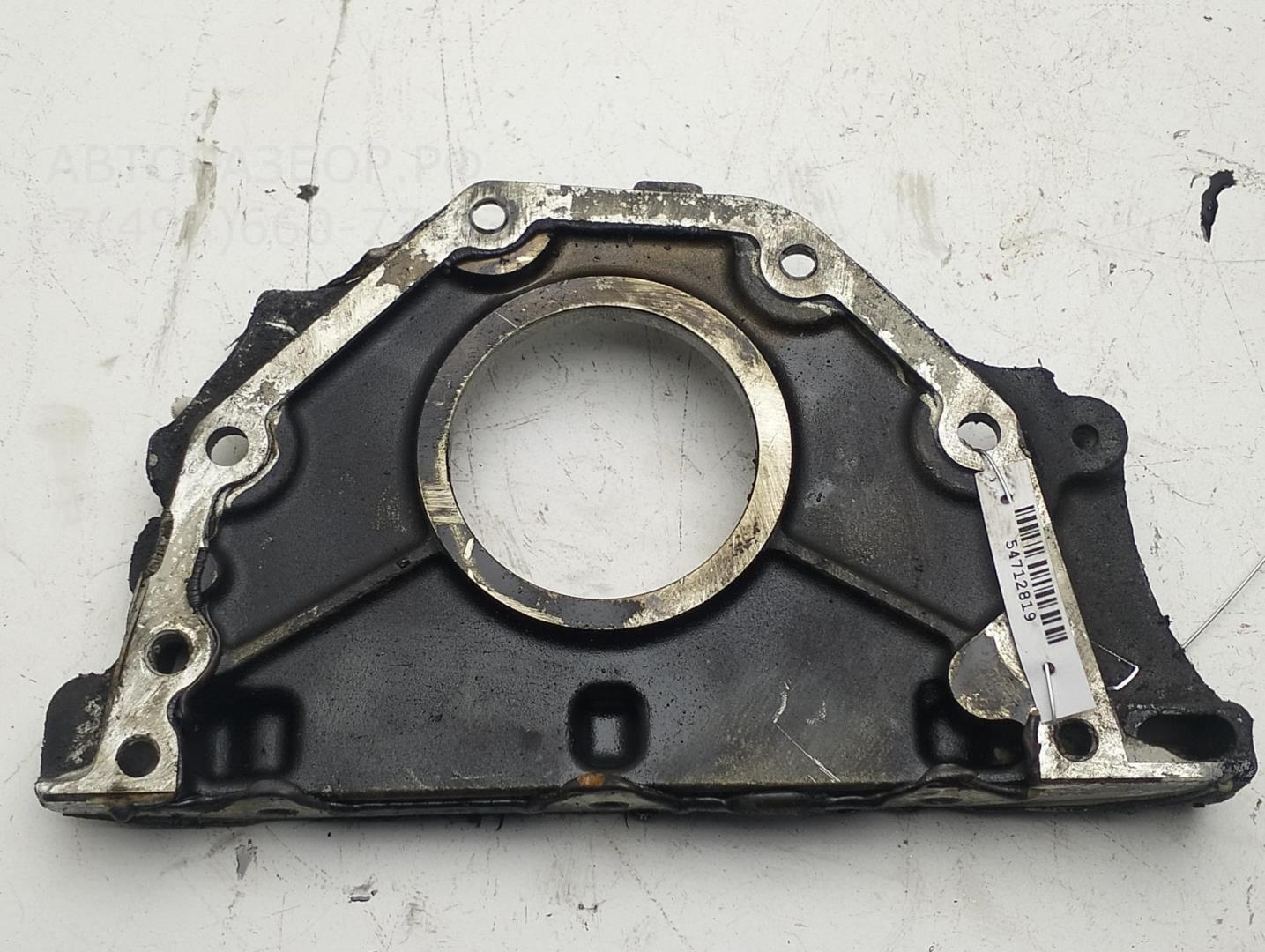 Крышка двигателя