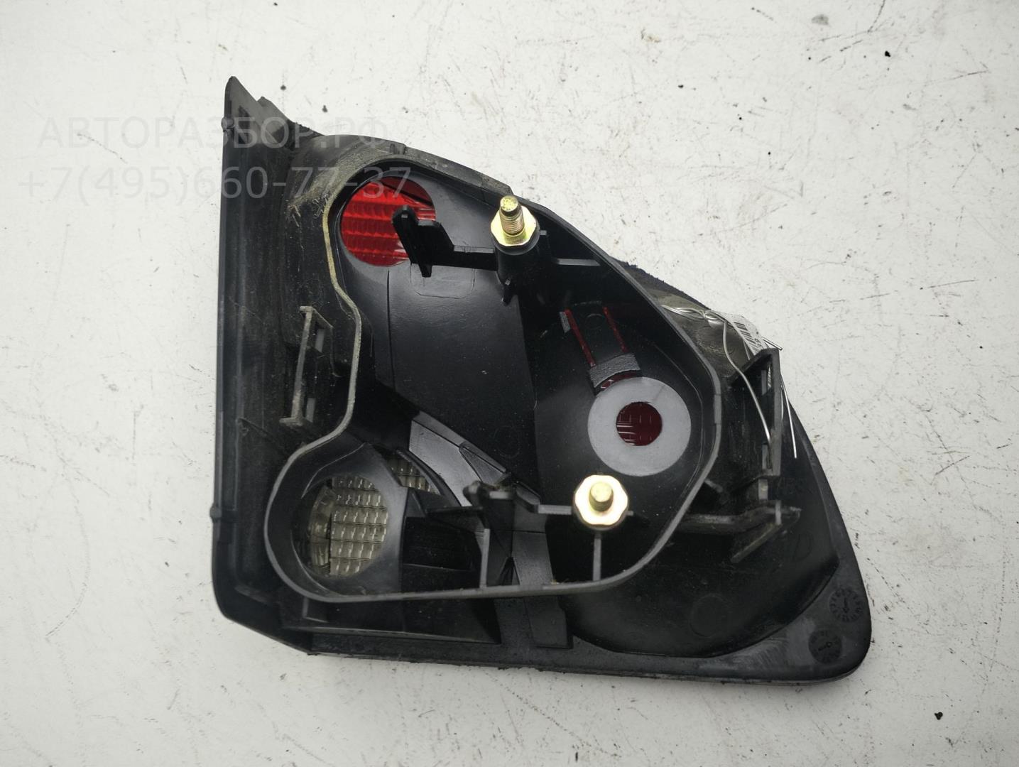 Фонарь задний внутренний правый