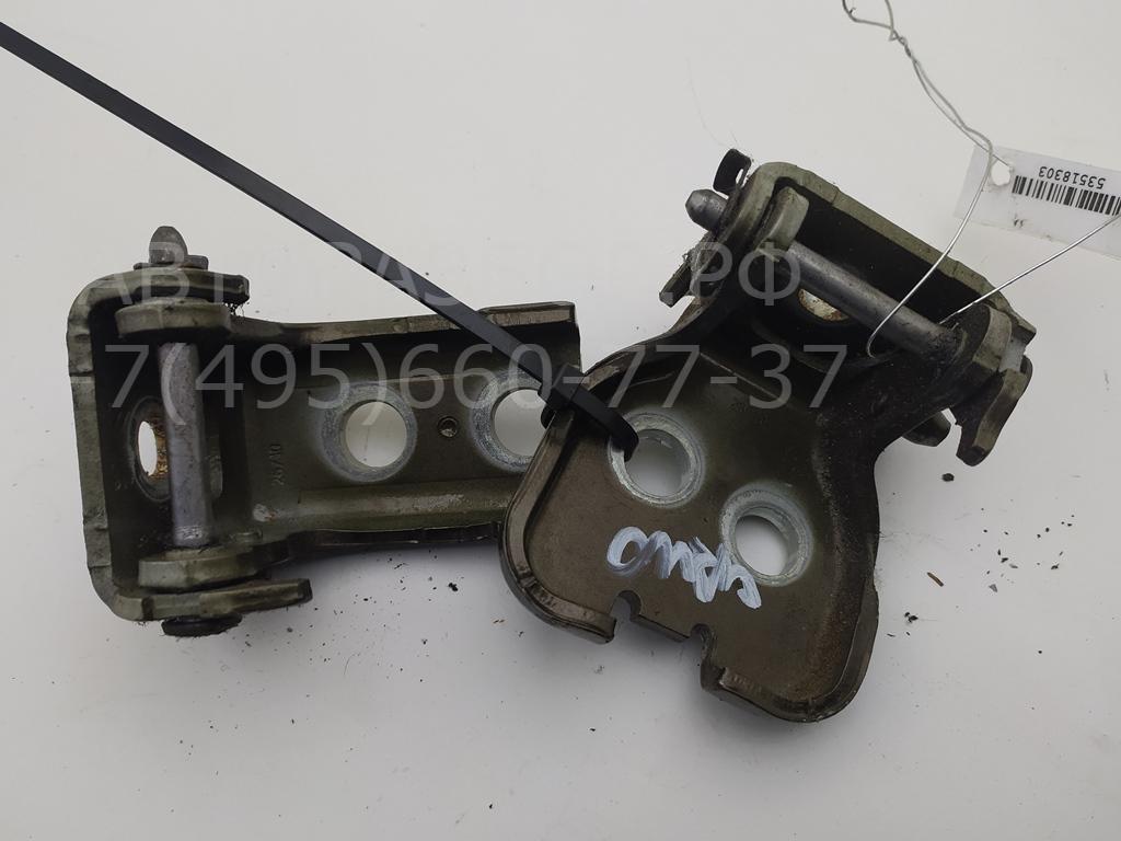 Петля двери