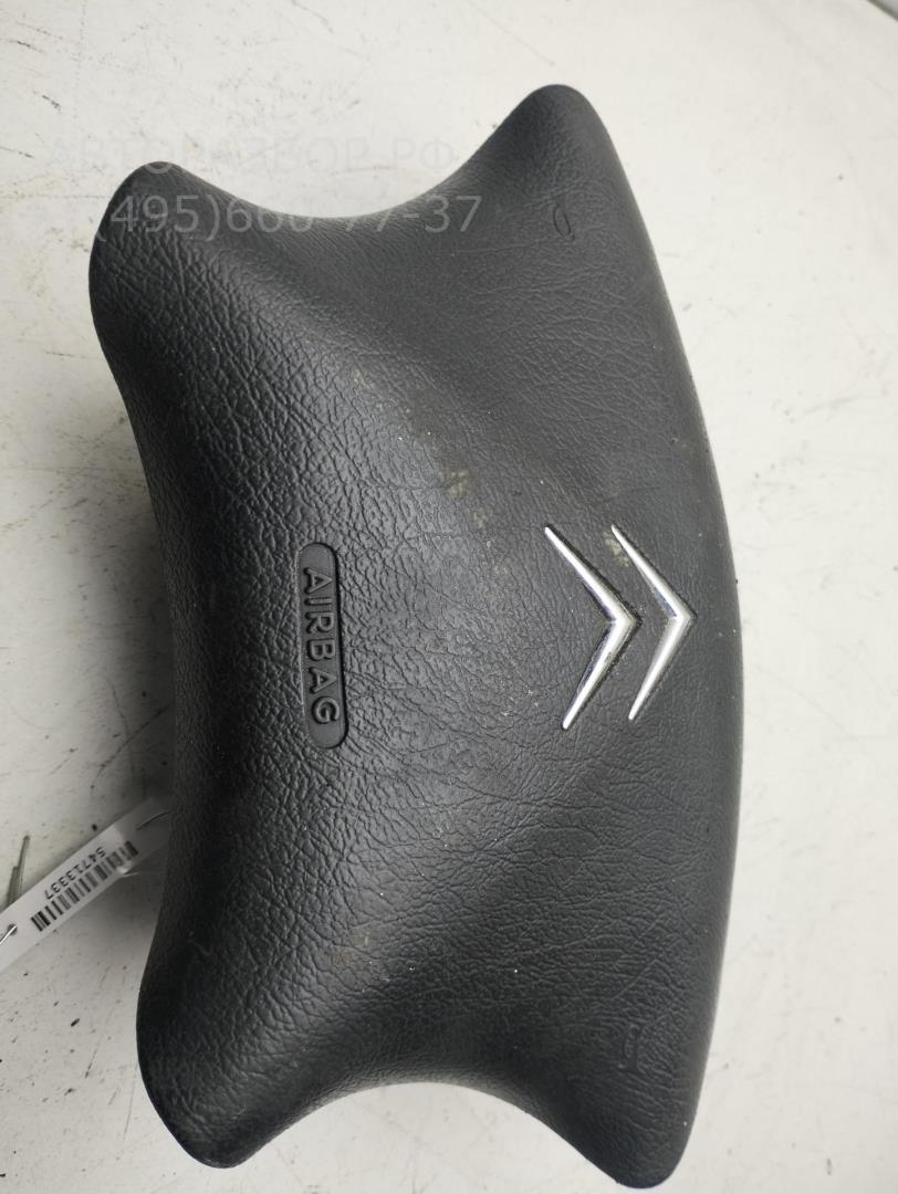 Подушка безопасности в рулевое колесо