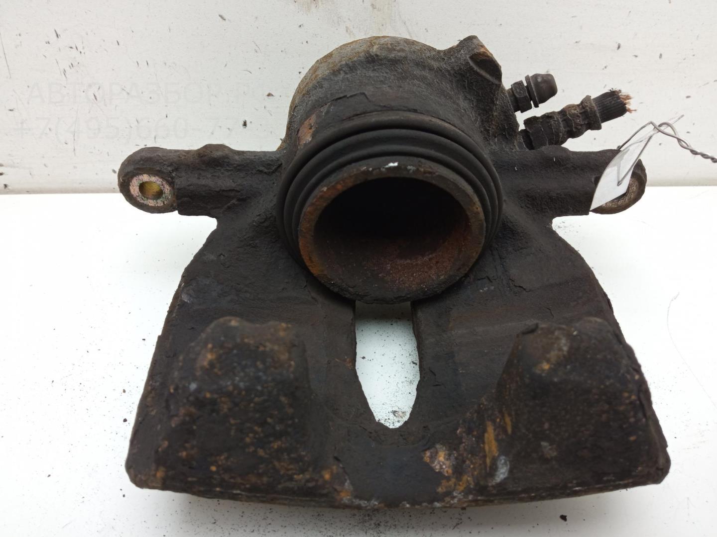 Суппорт передний правый