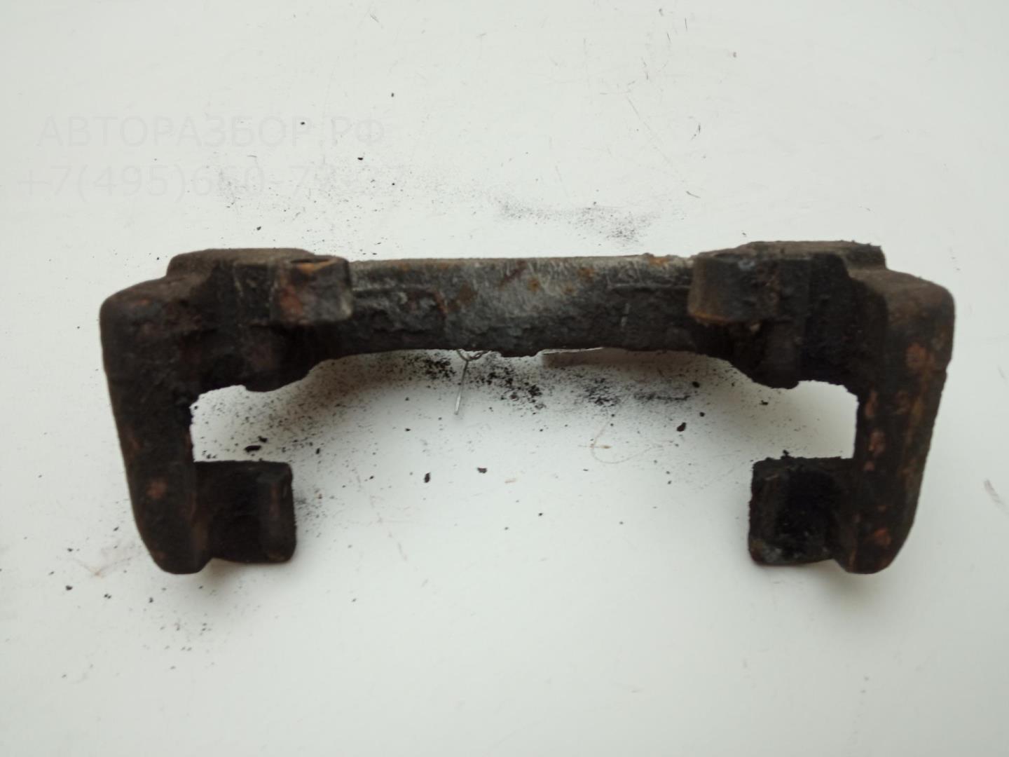 Скоба суппорта переднего