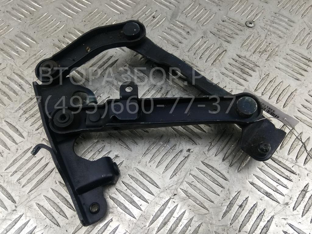 Петля капота правая