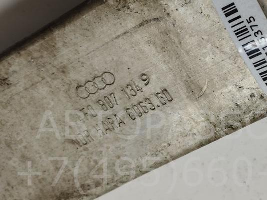 Кронштейн переднего бампера правый