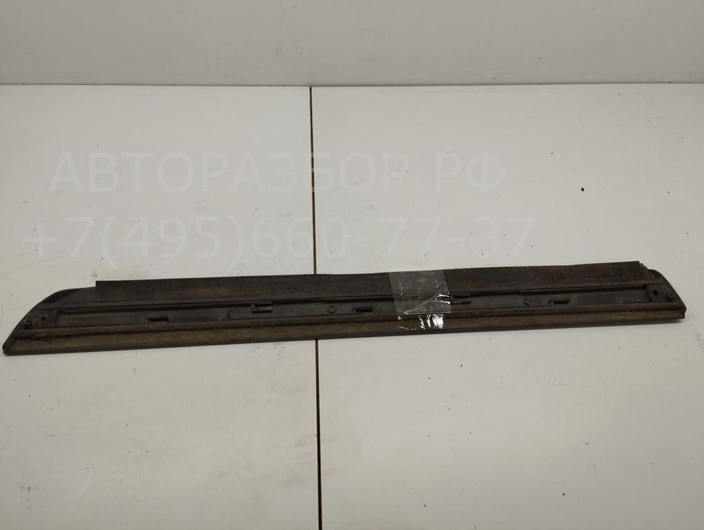 Накладка двери задней правой