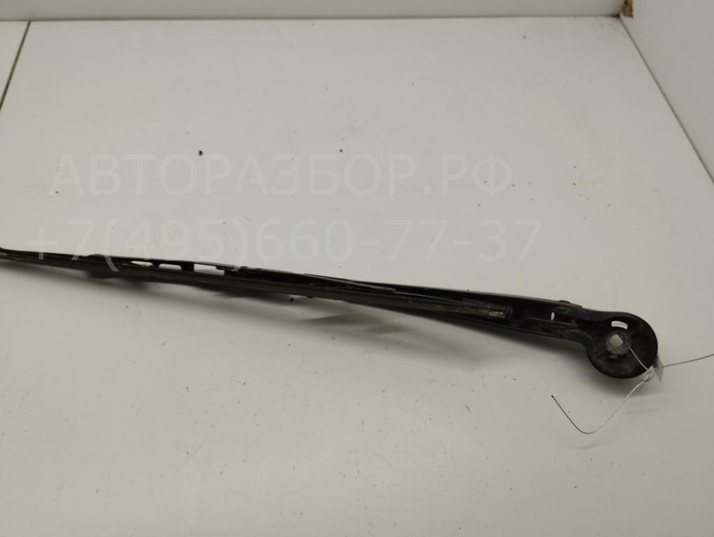 Поводок стеклоочистителя заднего