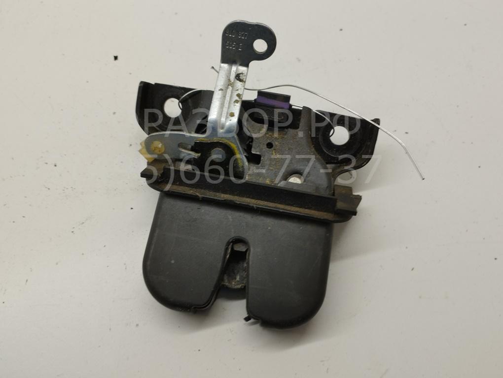 Замок багажника